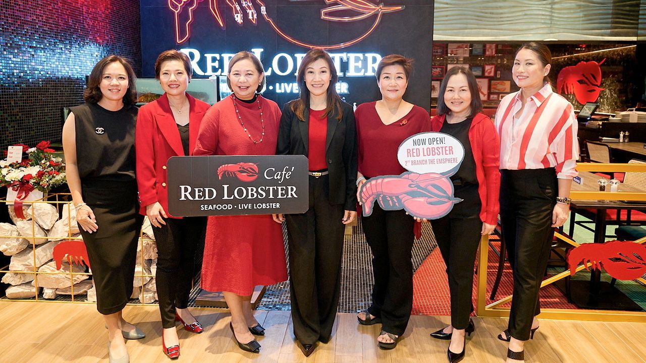 ตามไปกิน - นงนุช บูรณะเศรษฐกุล เปิด “Red Lobster” ร้านอาหารทะเลและล็อบสเตอร์ชื่อดังจากสหรัฐอเมริกา สาขาที่สอง โดยมี ศสัย ตังเดชะหิรัญ, กชกร อรรถรังสรรค์, ณัฏฐิรา เกษมสุวรรณ, มนต์ฤดี อัครราช และ ณพลักษณ์ ทรัพย์ยิ่ง มาร่วมงานด้วย ที่เอ็มสเฟียร์ วันก่อน.