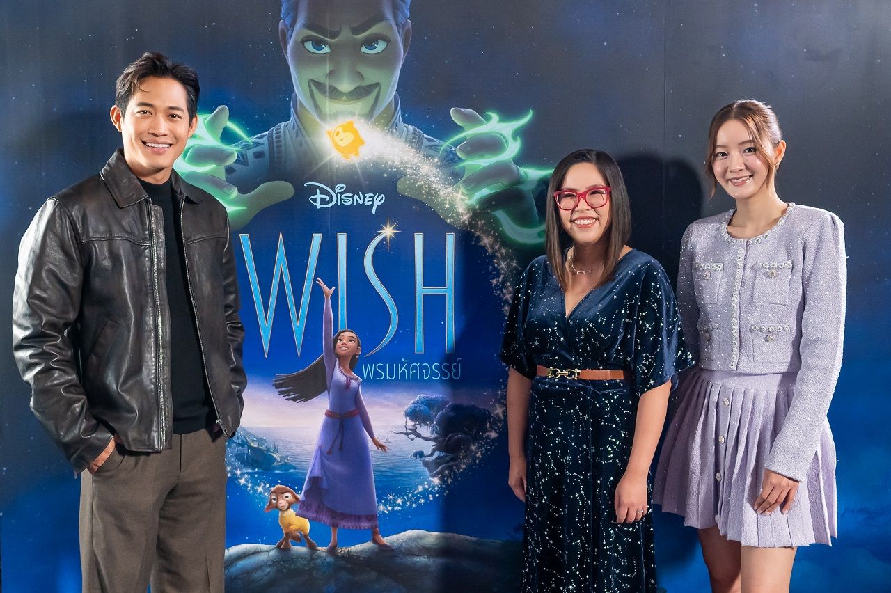 อิ้งค์ วรันธร และ ตู่ ภพธร เป็นผู้ให้เสียงพากย์ตัวละครหลัก รวมทั้งร้องเพลงประกอบในภาพยนตร์ในเรื่องนี้