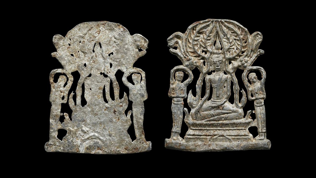 พระปรุหนัง พิมพ์บัวเบ็ด เนื้อชินเงิน ของ ส.ก.กฤษฎ์ คงวุฒิปัญญา.