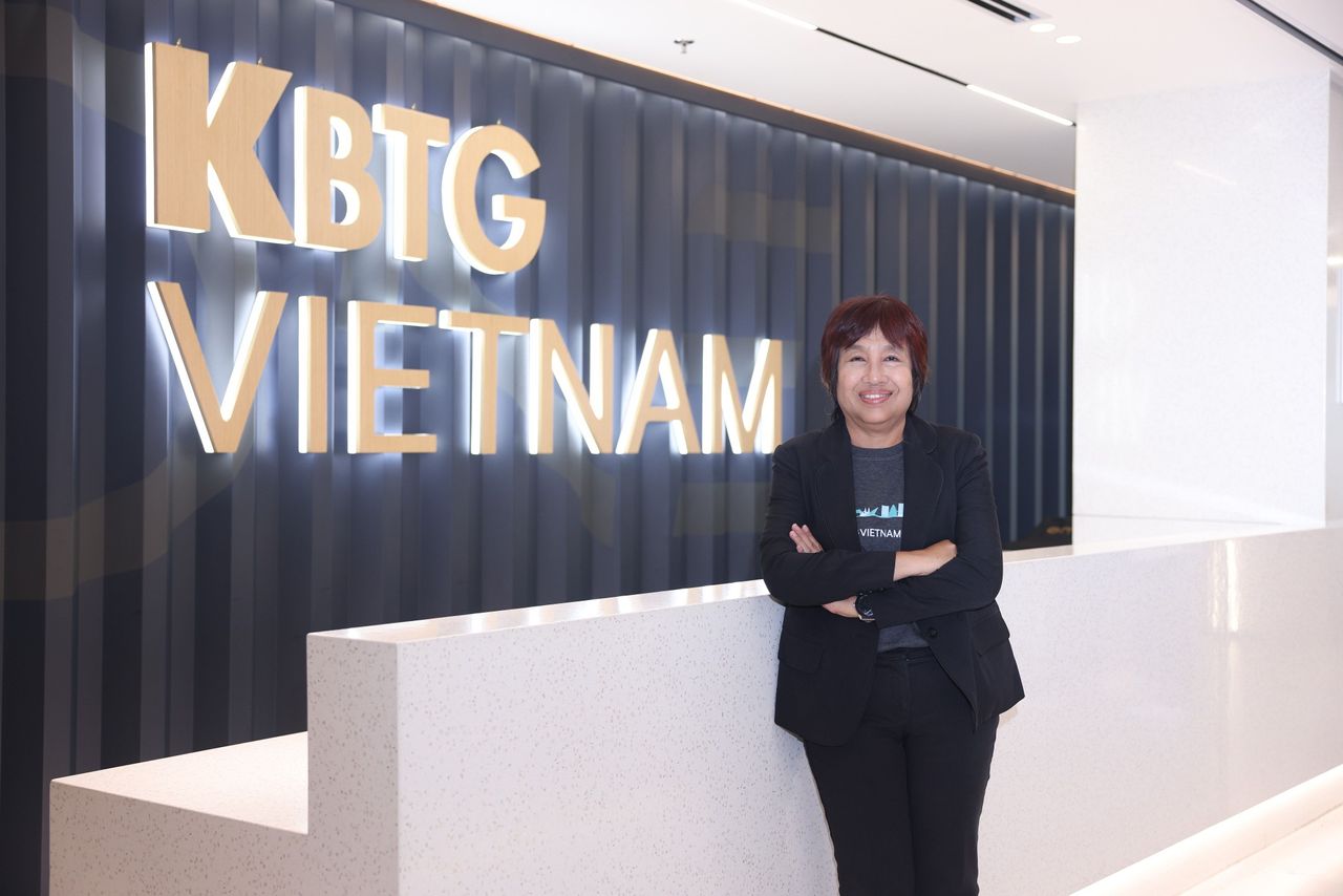 นางวรนุช เดชะไกศยะ Executive Chairman กสิกร บิซิเนส-เทคโนโลยี กรุ๊ป (KBTG) 