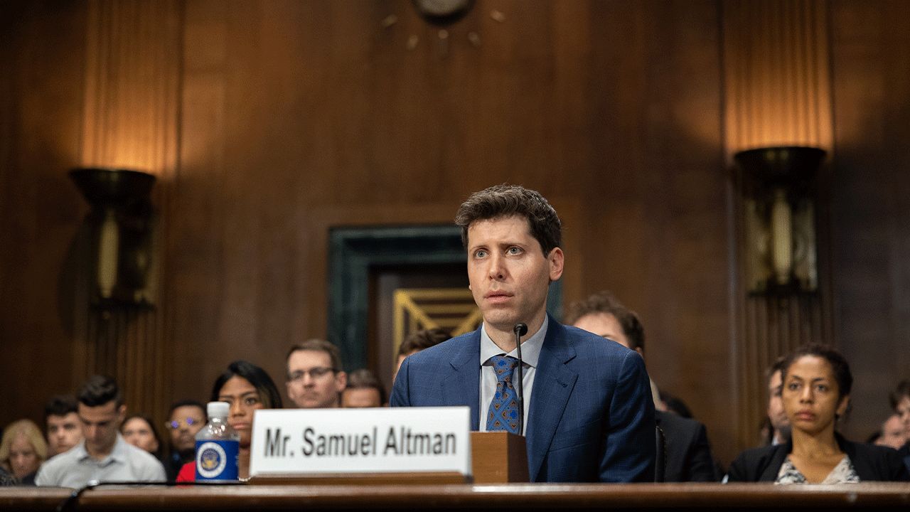 แซม อัลต์แมน