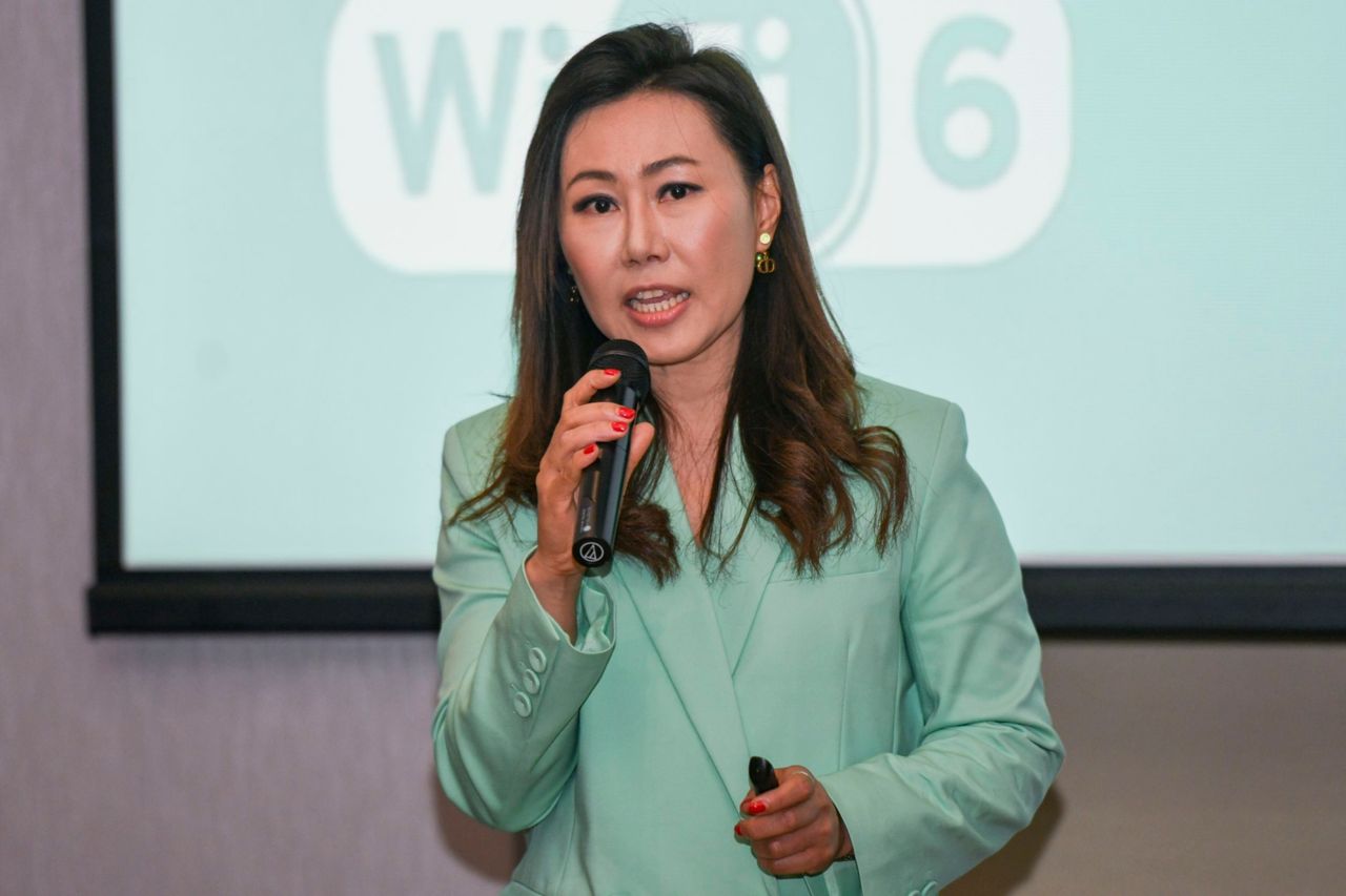 เบญจมาศ จูฑาพิพัฒน์ 