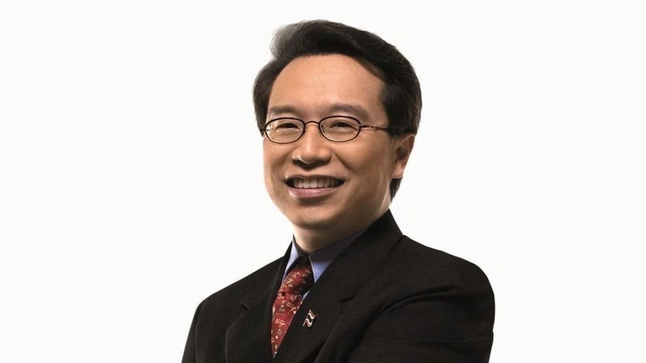 รศ.ดร. อนุสรณ์ ธรรมใจ