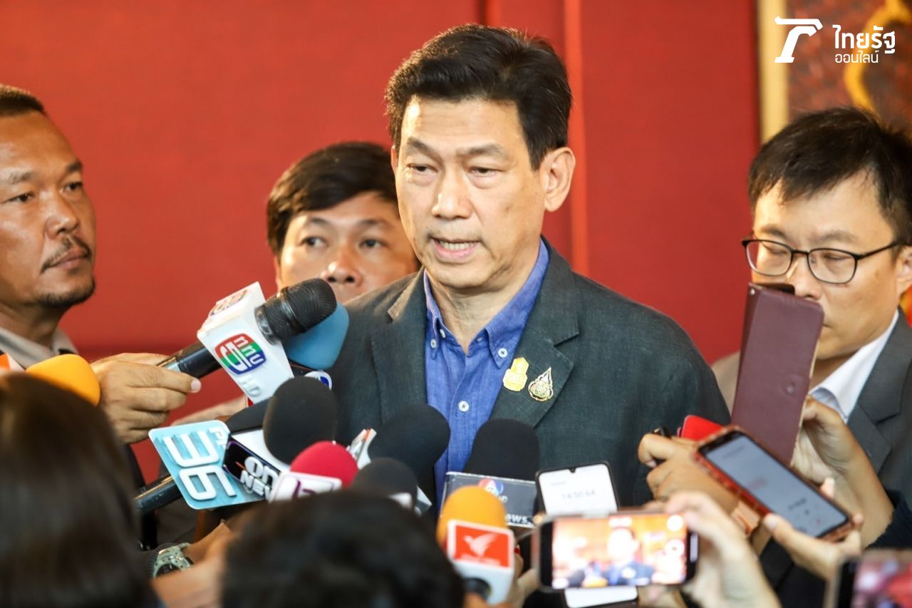 ปานปรีย์ พหิทธานุกร เป็นรองนายกรัฐมนตรีและรัฐมนตรีว่าการกระทรวงการต่างประเทศ