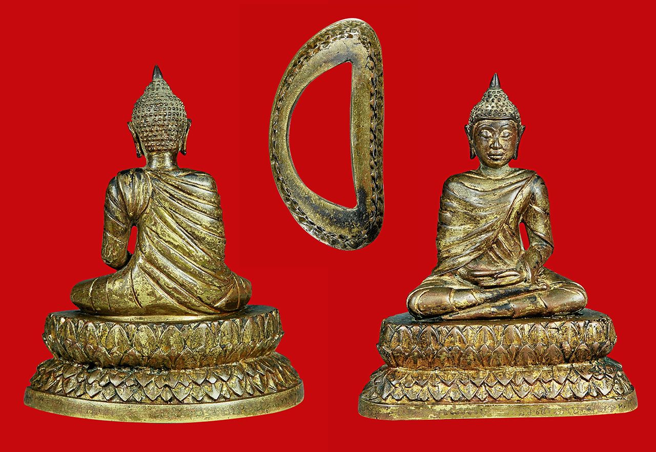 พระพุทธรูปบูชารัชกาล ปางสมาธิ ห่มคลุม เนื้อโลหะผสมปิดทอง สองถอด ยุคต้น ของ อิทธิ ชวลิตธำรง.