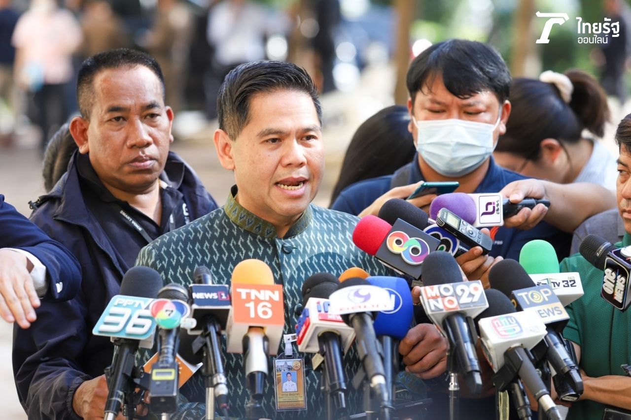 วราวุธ ศิลปอาชา รัฐมนตรีว่าการกระทรวงการพัฒนาสังคมและความมั่นคงของมนุษย์