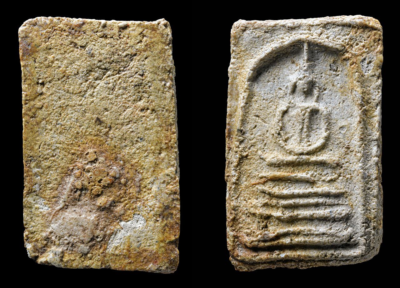 พระพิมพ์ฐานคู่ กรุเจดีย์เล็ก วัดใหม่อมตรส ของรัณ-ศรัณย์ยักษ์.