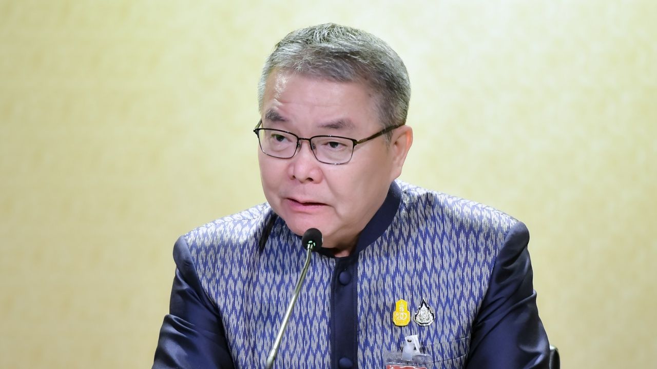 ชัย วัชรงค์ โฆษกประจำสำนักนายกรัฐมนตรี