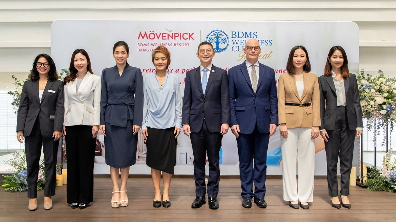 เพื่อสุขภาพ นพ.ตนุพล วิรุฬหการุญ แถลงข่าวความร่วมมือการจัดการท่องเที่ยวเพื่อสุขภาพระหว่าง Mövenpick BDMS Wellness Resort & BDMS Wellness Clinic โดยมี แดน สมิทธ์ และ พญ.พิชชาพร ธนาพงศธร มาร่วมงานด้วย ที่เมอเวนพิค บีดีเอ็มเอส เวลเนส รีสอร์ท วันก่อน.