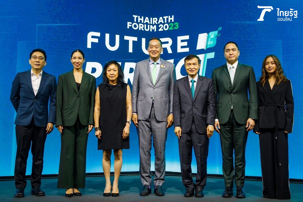 เศรษฐา ทวีสิน นายกรัฐมนตรีคนที่ 30 ถ่ายภาพร่วมกับคณะผู้บริหารไทยรัฐกรุ๊ป 