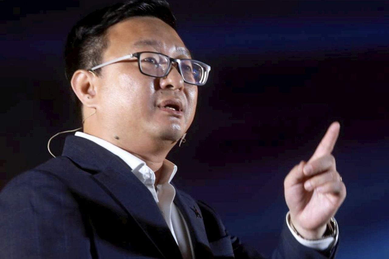 ชัยธวัช ตุลาธน หัวหน้าพรรคก้าวไกล ว่าที่ผู้นำฝ่ายค้าน