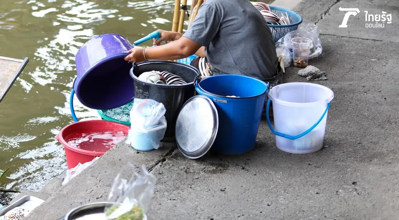 ตลาดน้ำดำเนินฯ ความถดถอย และสิ่งที่คนต่างชาติไม่สะดวก