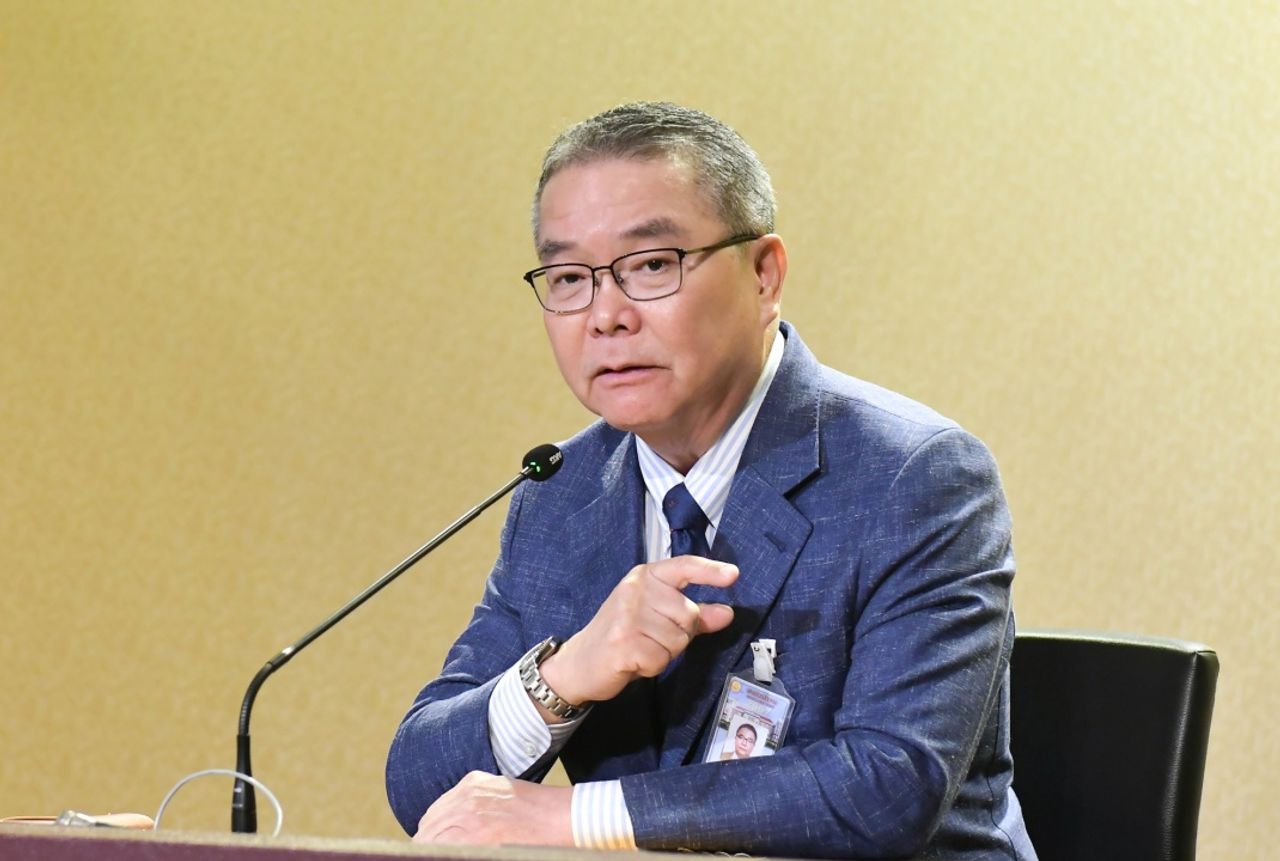 นายชัย วัชรงค์ โฆษกประจำสำนักนายกรัฐมนตรี