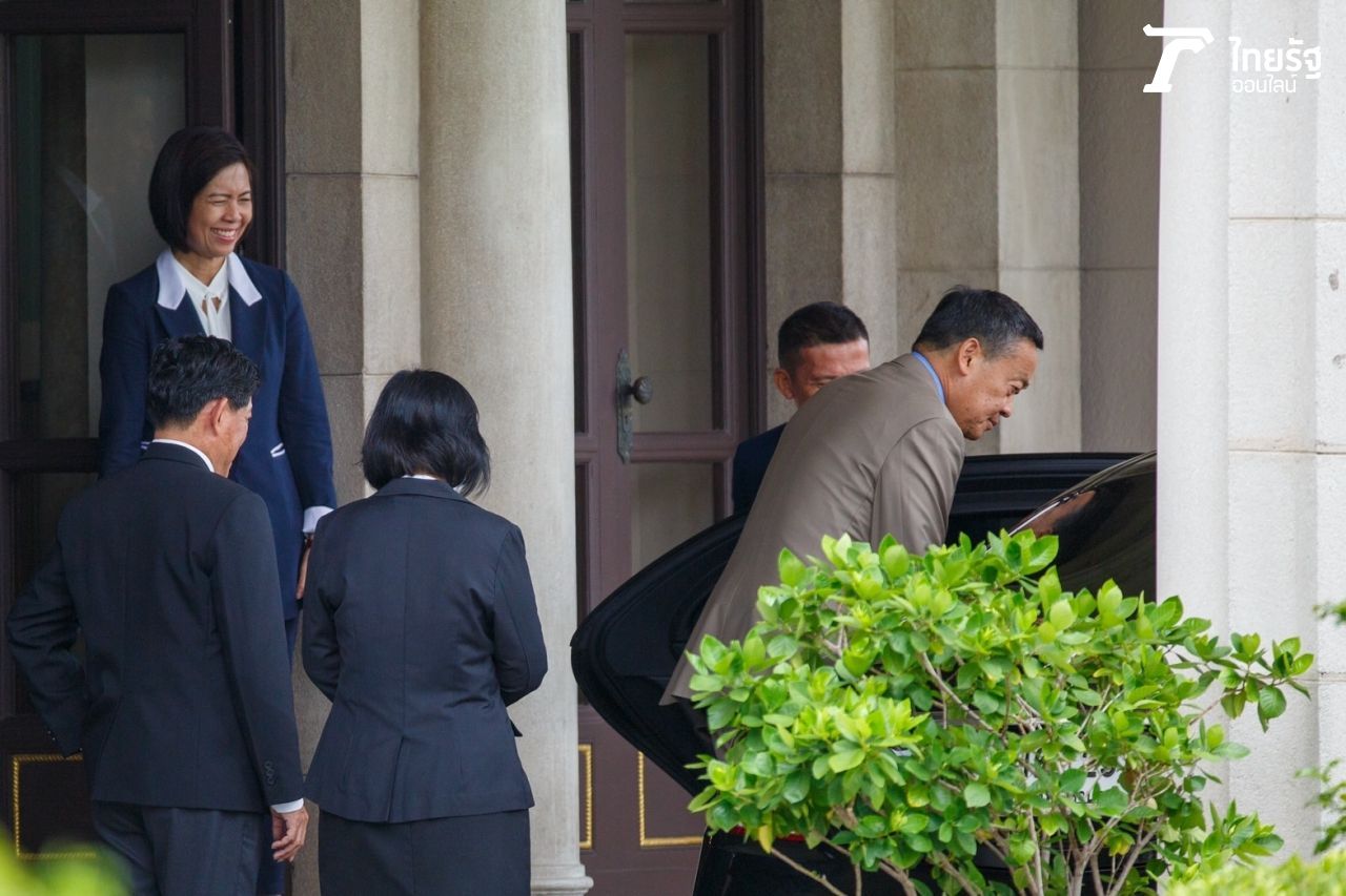 เศรษฐา ทวีสิน ทดลองนั่งรถเบนซ์ประจำตำแหน่งนายกรัฐมนตรี