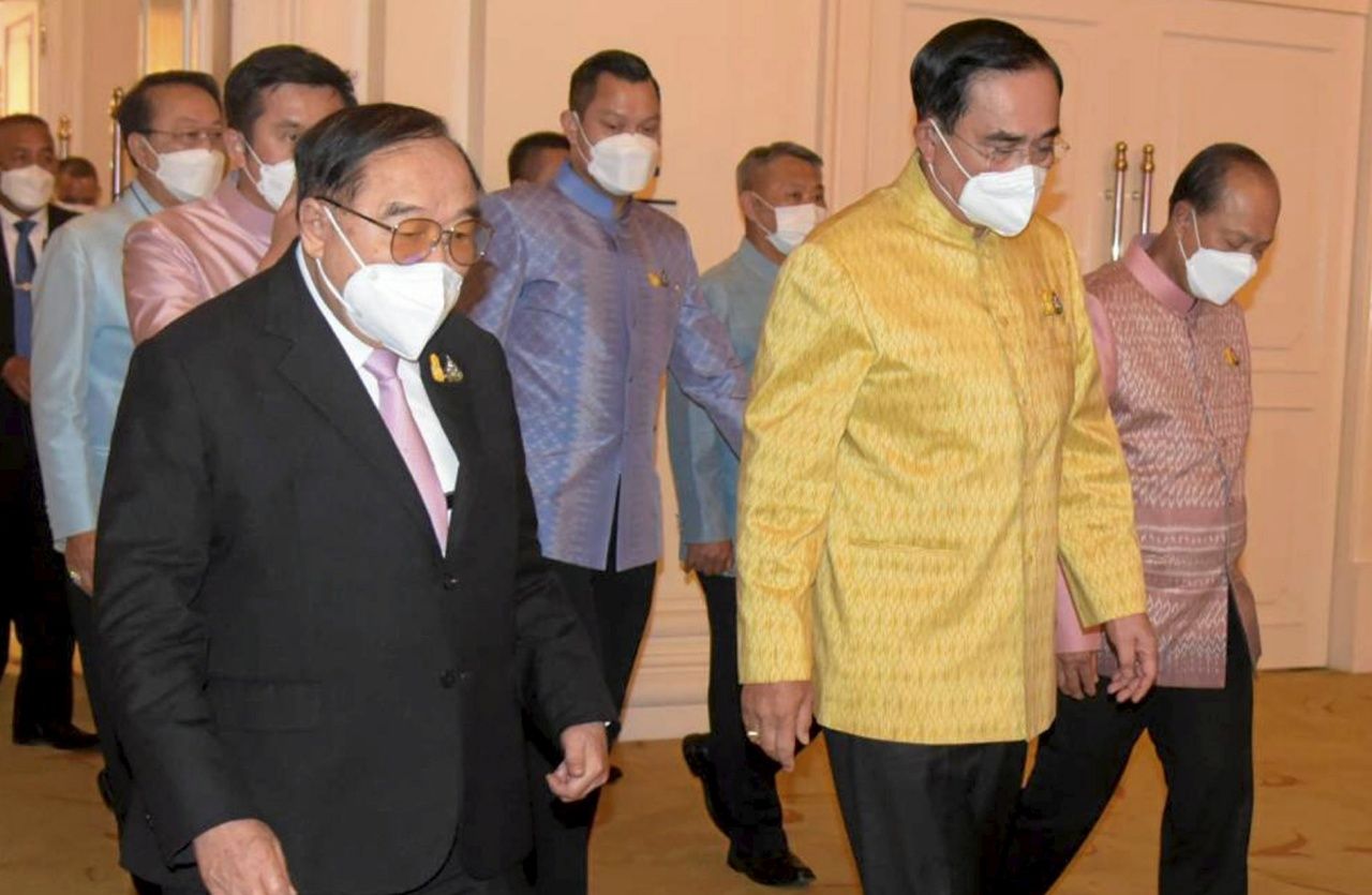 พี่น้อง 3 ป. 