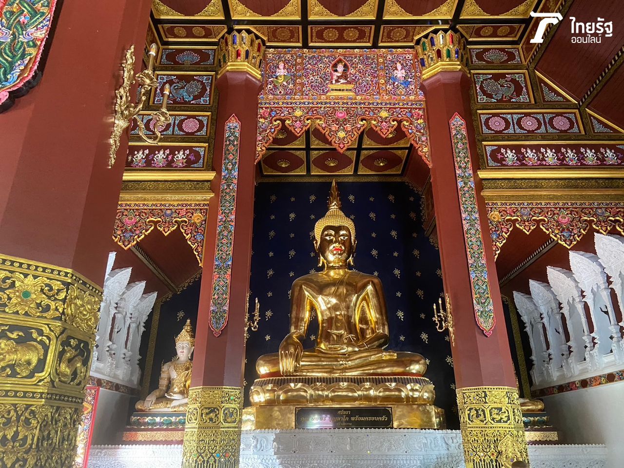 องค์พระพุทธรูปปางมารวิชัย