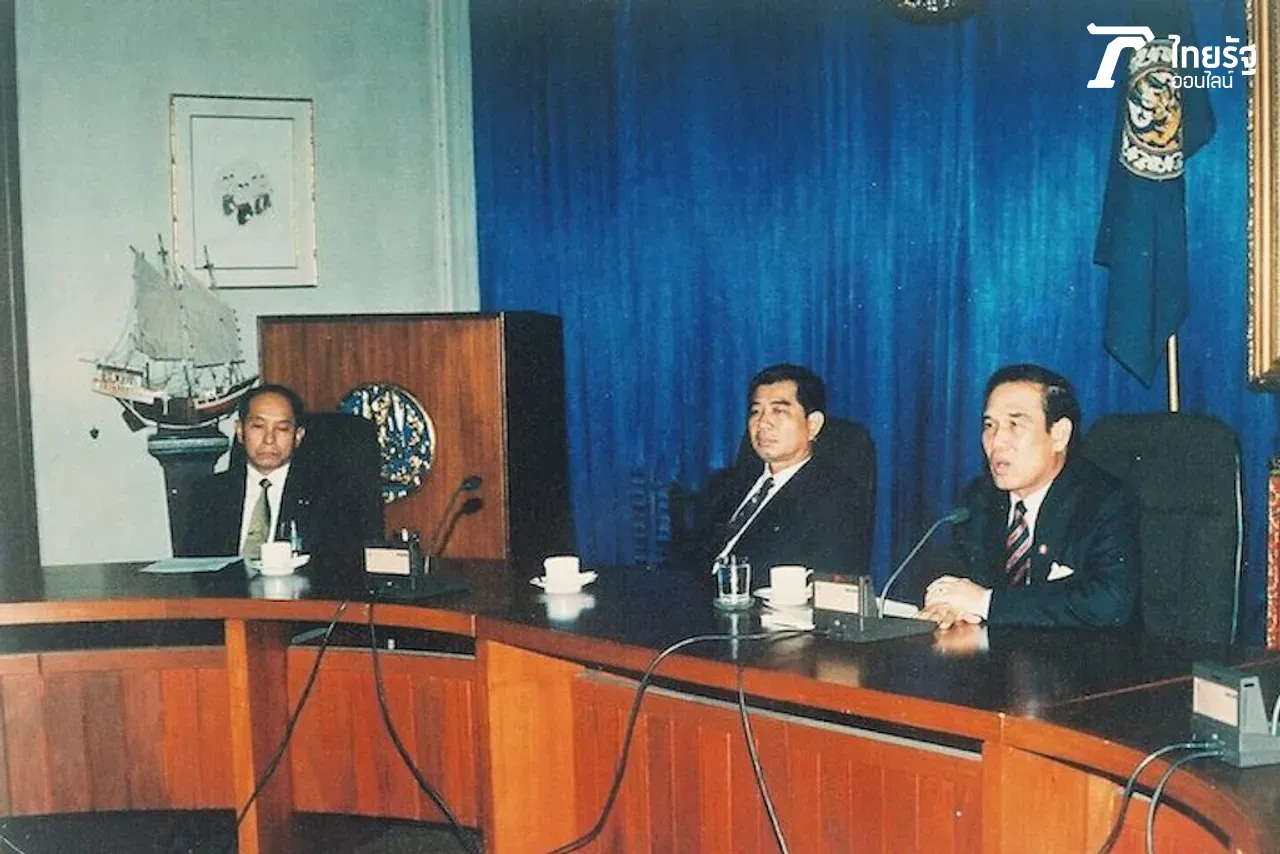 29 ปี ตำนานปาขี้ ‘อุทัย พิมพ์ใจชน’ นักการเมืองต้องเปรียบเสมือน ‘ดิน’