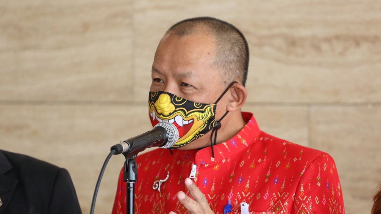 ศรีสุวรรณ จรรยา