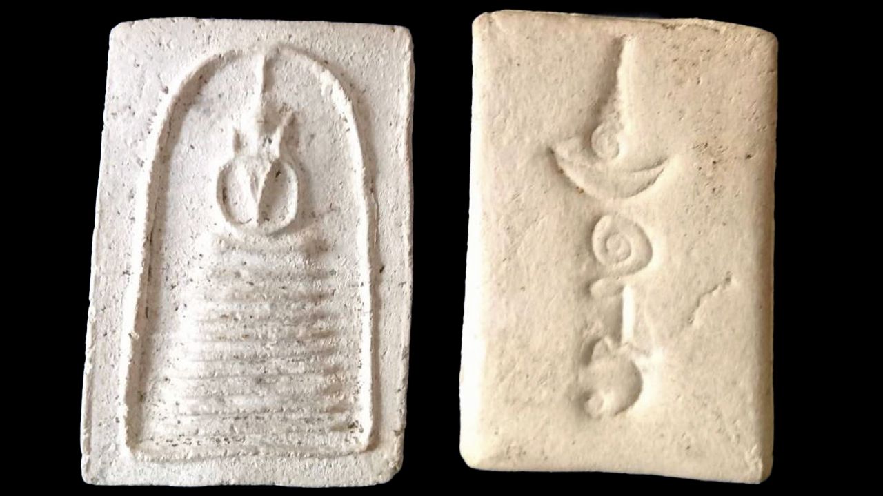 พระพิมพ์สมเด็จอกวี ฐาน ๙ ชั้น หลังยันต์ หลวงปู่ เผือก วัดกิ่งแก้ว ของทนันท์ ยอดศรีมงคล.