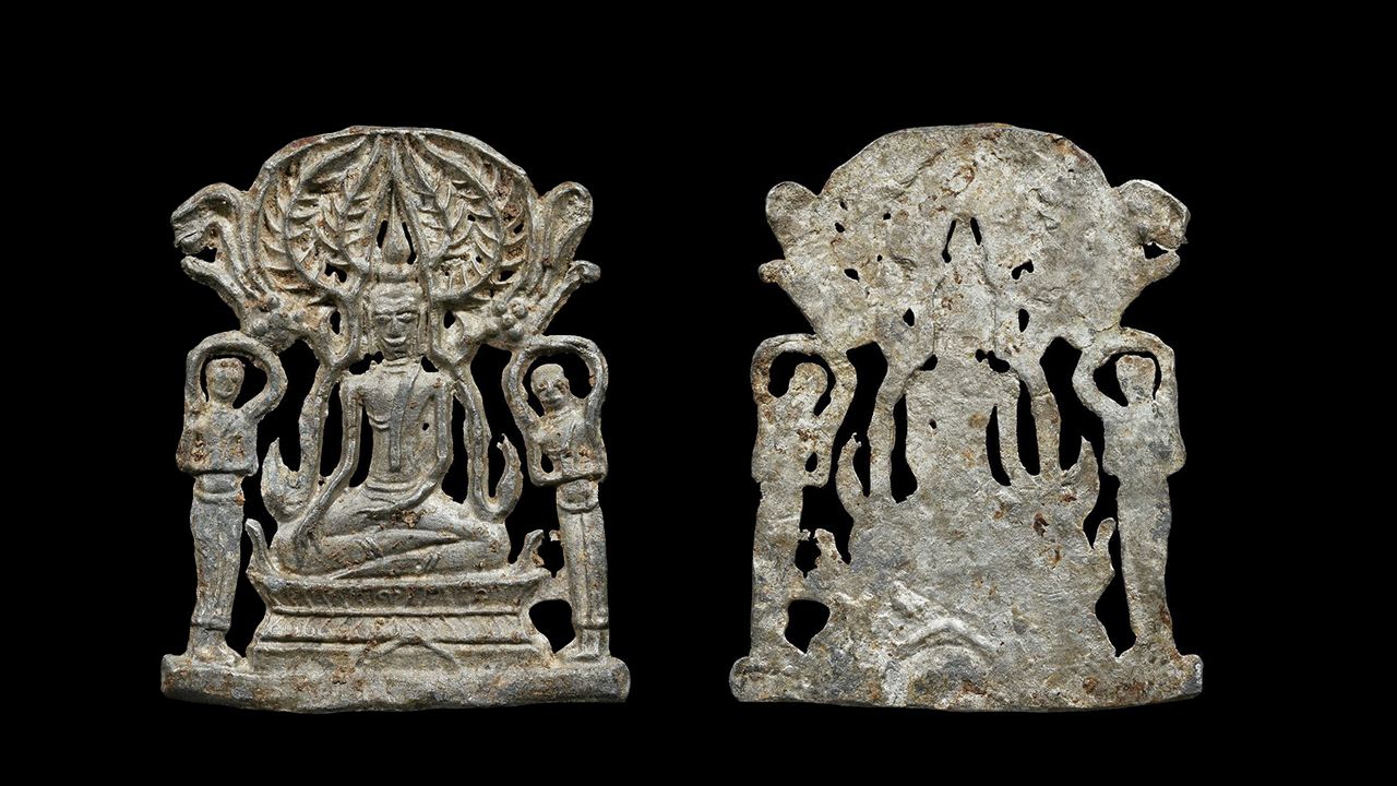 พระปรุหนัง พิมพ์บัวเบ็ด เนื้อชินเงิน วัดมหาธาตุ ของ สก.กฤษฏ์ คงวุฒิปัญญา.