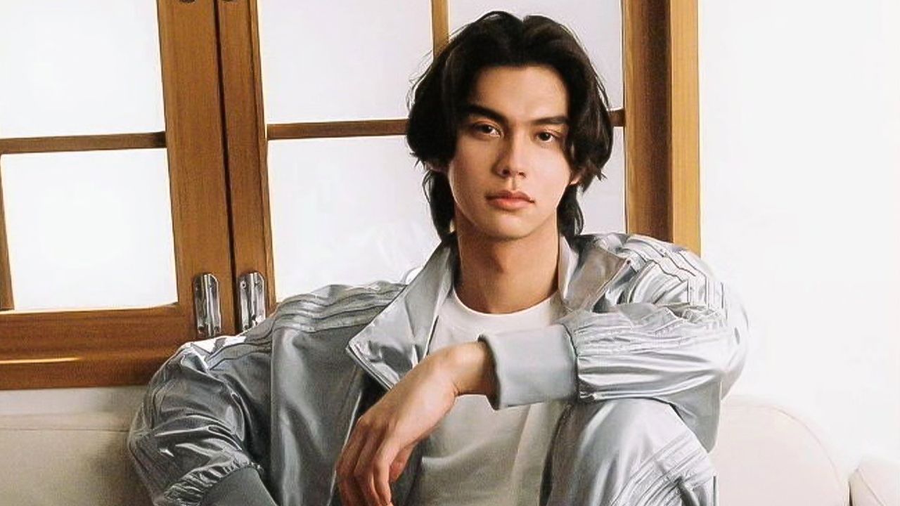 ปีที่ผ่านมาถือเป็นปีทองที่ประสบความสำเร็จทั้งด้านการงานและชีวิตส่วนตัว อย่างไรก็ตามเมื่อถามถึงของขวัญปีใหม่ที่อยากให้ตัวเอง ไบร์ท– วชิรวิชญ์ บอก “อยากได้แมว”...ความสุขเรียบง่ายของทาสแมว.