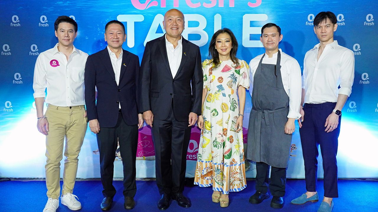 ขอบคุณครับ ธีรพงศ์ จันศิริ จัดงาน “Qfresh’s Table” เพื่อขอบคุณพันธมิตรทางธุรกิจ พร้อมตอกย้ำความเป็นผู้นำอาหารทะเลแช่แข็งของคิวเฟรช โดยมี พรนภา จันศิริ, ฤทธิรงค์ บุญมีโชติ, ธนโชติ บุญมีโชติ และ ศุภสิทธิ์ ก๊กผล มาร่วมงานด้วย ที่ร้าน Coda Bangkok วันก่อน.