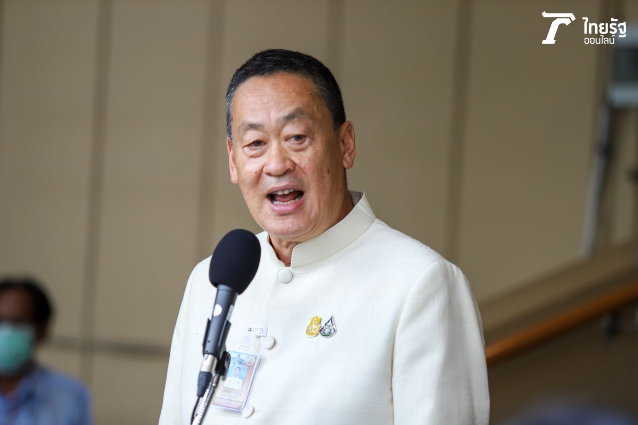 เศรษฐา ทวีสิน