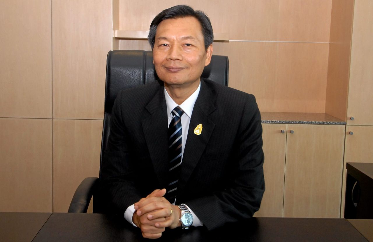 ถวิล เปลี่ยนศรี