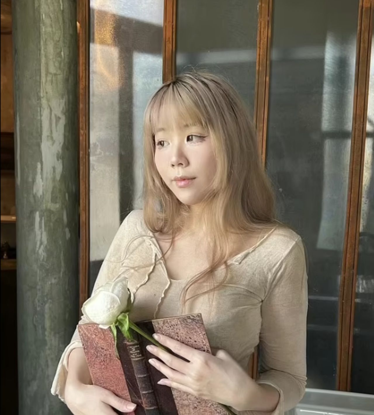 สำนักงานตำรวจนครบาลลอนดอนเผยแพร่ภาพและระบุชื่อผู้เสียชีวิตเนื่องจากถูกแทงที่บ้านในเขตเวสต์มินสเตอร์ กรุงลอนดอน ว่า เป็นสาวไทย วัย 27 ปี