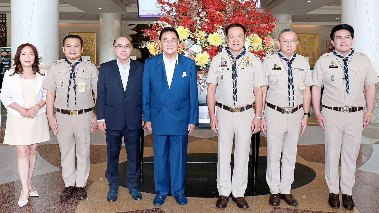 ลูกเสือไทย  -  อนุทิน ชาญวีรกูล รมว.มหาดไทย เปิดการประชุมสภาลูกเสือไทย ประจำปี 2567 โดยมี พล.ต.อ.เพิ่มพูน ชิดชอบ, สุรศักดิ์ พันธ์เจริญวรกุล, ดร.วรัท พฤกษาทวีกุล, ดร.อัศวิน อิงคะกุล และ ปริญญา หงส์เลิศลักษณ์ มาร่วมงานด้วย ที่โรงแรมมิราเคิล แกรนด์ วันก่อน.