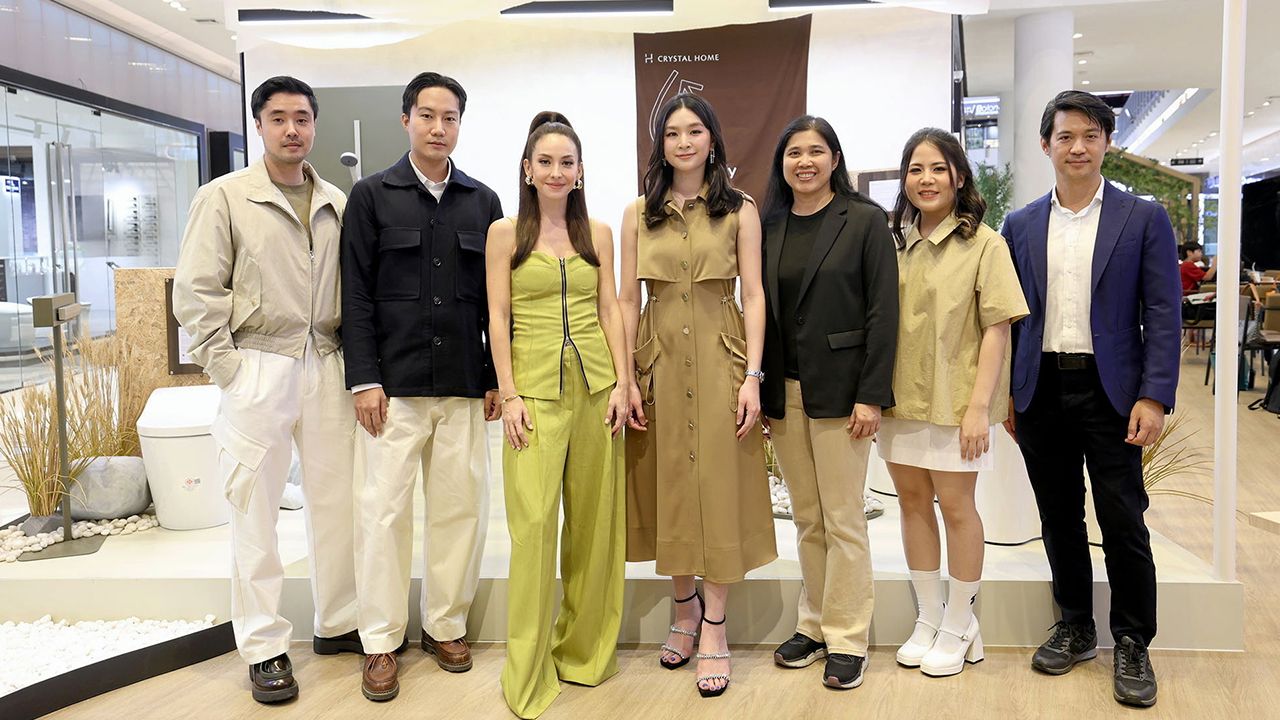 ห้องน้ำสวย สุทธิภา สวัสดิ์-ชูโต เปิดนิทรรศการตกแต่งห้องน้ำหรูด้วยแนวคิดเป็นมิตรกับสิ่งแวดล้อม จากแบรนด์สุขภัณฑ์ระดับไฮเอนด์ประหยัดน้ำและใช้วัสดุรีไซเคิล โดยมี นภาภรณ์ ทองพูล, วสุ วิรัชศิลป์ และ ธารา พิกุลศรี มาร่วมงานด้วย ที่คริสตัล ดีไซน์ เซ็นเตอร์ วันก่อน.