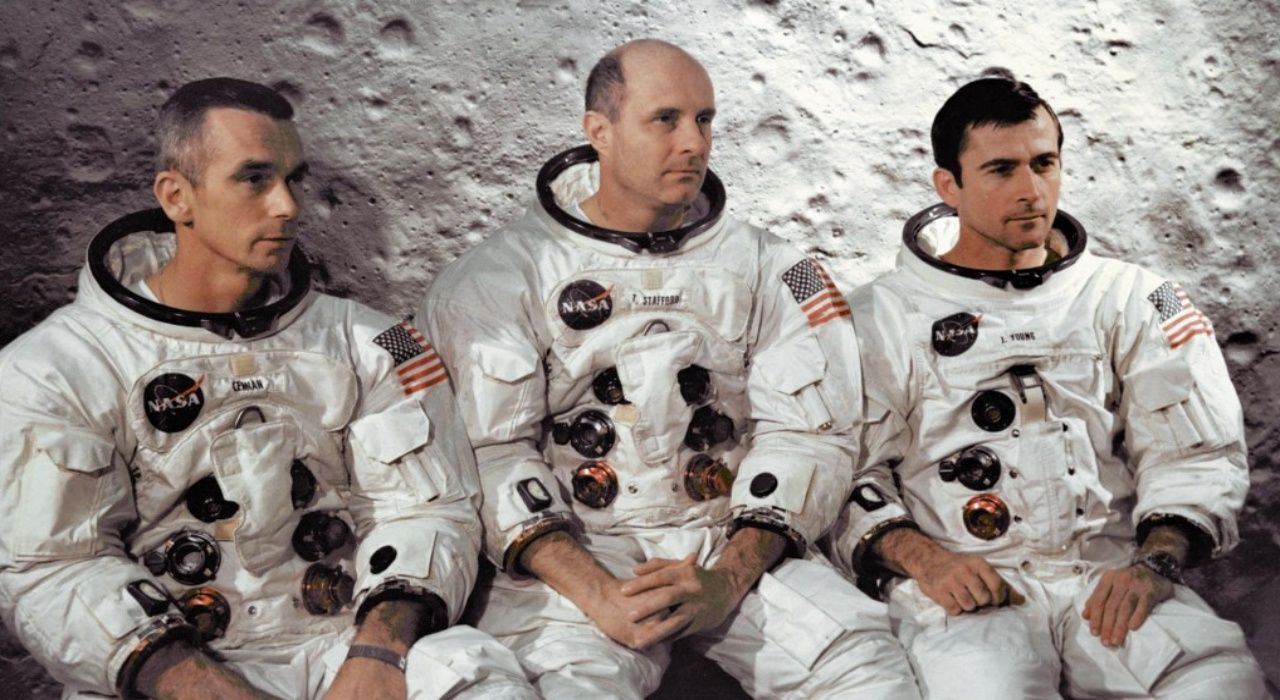 ไล่จากซ้ายมือ ยูจีน เซอร์แนน, โทมัส สแตฟฟอร์ด, จอห์น ยัง