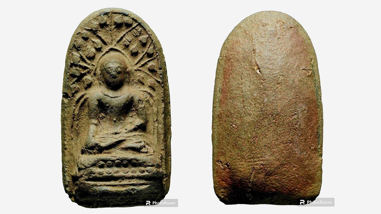 พระบาง เนื้อเขียวหินครก วัดดอนแก้ว ของปรีดา คูวิบูลย์ศิลป์.