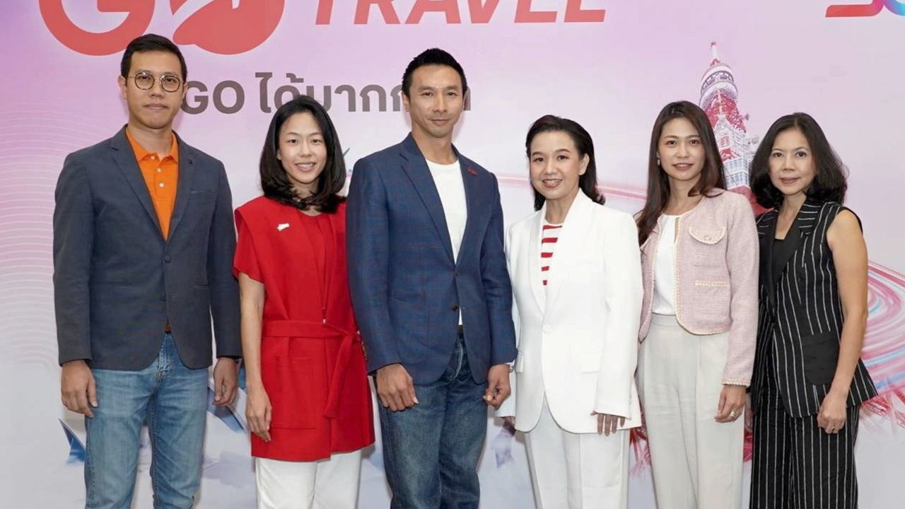 เที่ยวสบาย ฐานพล มานะวุฒิเวช เปิดตัว “GO Travel” ซิมและแพ็กเกจเที่ยวต่างประเทศใหม่ให้ลูกค้าทรูและดีแทคทั้งฟรีท่องเน็ต โทร ส่งข้อความบนเครื่องบินและเรือสำราญ โดยมี ชนิดา ชัยยะราษฎร์ และ สุกัณณี เลิศสุขวิบูลย์ มาร่วมงานด้วย ที่อาคารทรู ทาวเวอร์ วันก่อน.