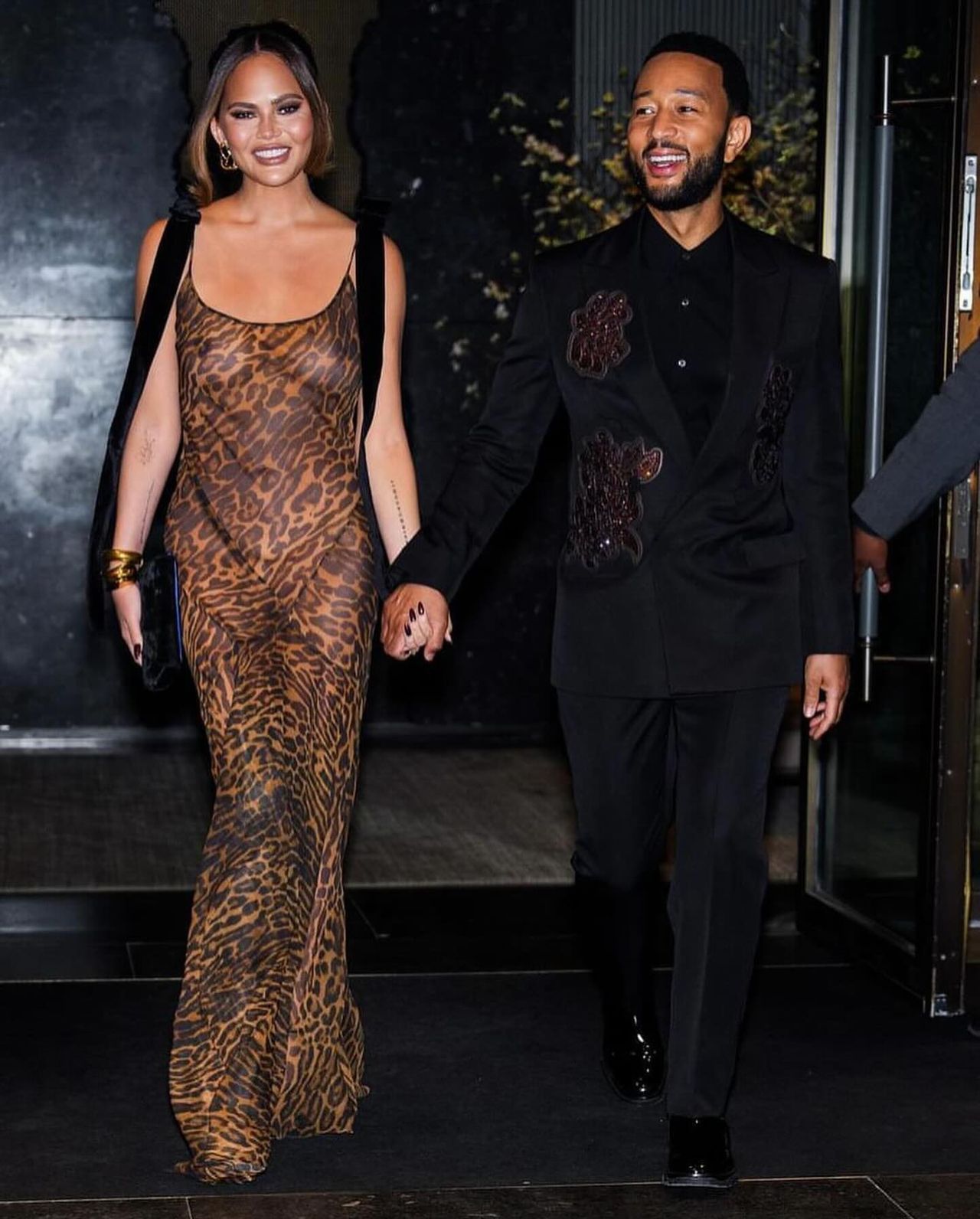 จอห์น เลเจนด์ และ คริสซี่ ทีเกน ขอบคุณภาพจากไอจี @johnlegend