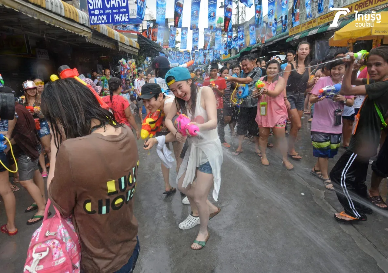 โรคที่มาพร้อมสงกรานต์ น้ำเย็น สกปรก ดินสอพองฉ่ำนาน ต้องระวัง!