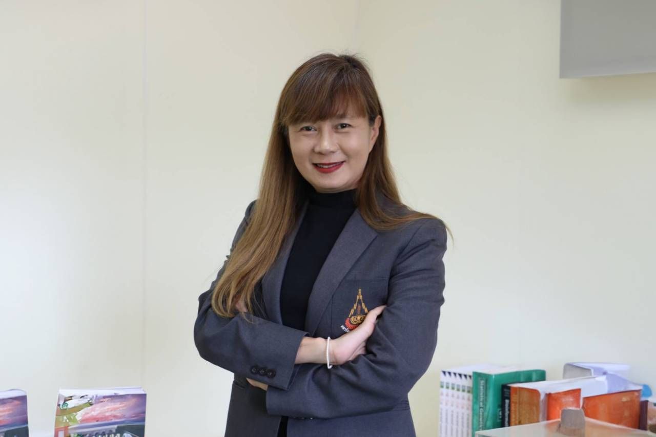 ดร.อมรรัตน์ โมฬี ผู้อำนวยการศูนย์อนุรักษ์พันธุกรรมพืชอันเนื่องมาจากพระราชดำริ สมเด็จพระเทพรัตนราชสุดาฯ มทร.สุรนารี