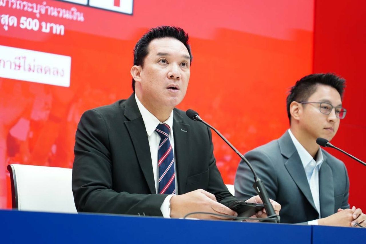 นายดนุพร ปุณณกันต์ สส.บัญชีรายชื่อ ฐานะโฆษกพรรคเพื่อไทย