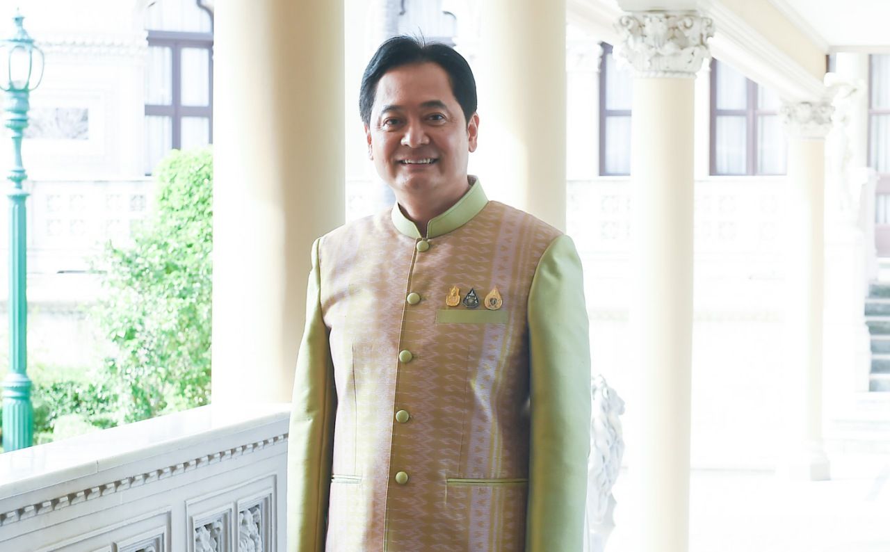 อนุชา บูรพชัยศรี