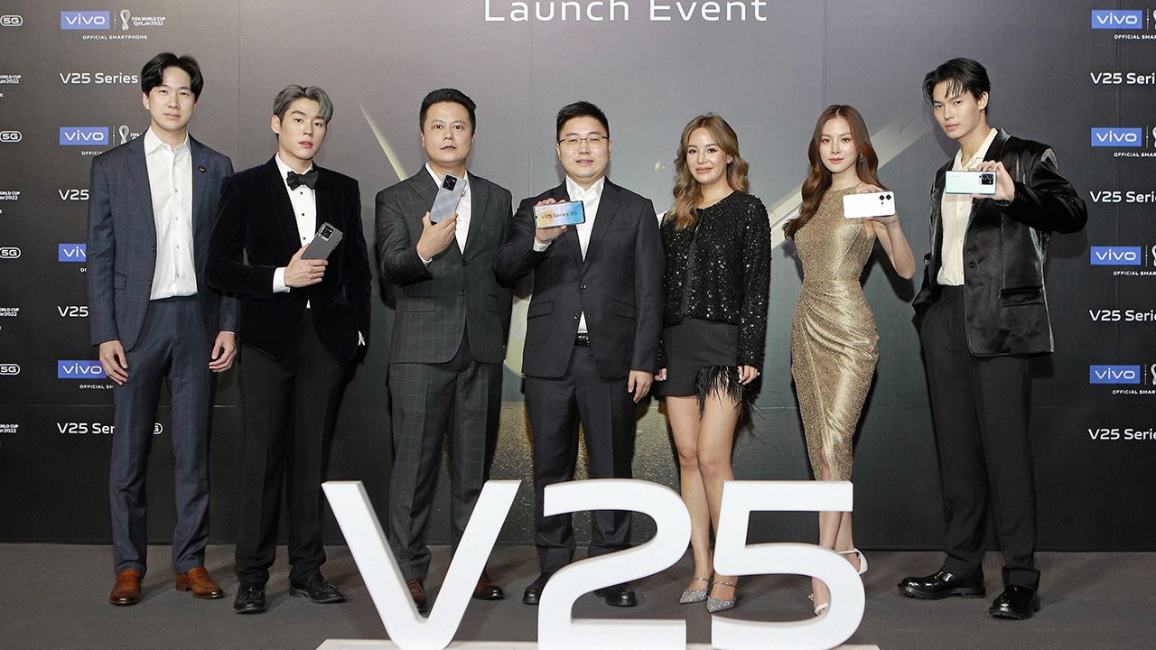 มีแล้วยัง เหยา อี๋ หมิง และ เบล เฮ่อ จัดงานเปิดตัว vivo v25 Series 5G สมาร์ทโฟนรุ่นใหม่ล่าสุด โดยมี เมธวิน โอภาสเอี่ยมขจร, พิมพ์ชนก ลือวิเศษไพบูลย์ ฯลฯ มาร่วมงาน ที่โรงแรมเซ็นทาราแกรนด์ เซ็นทรัลเวิลด์ วันก่อน.