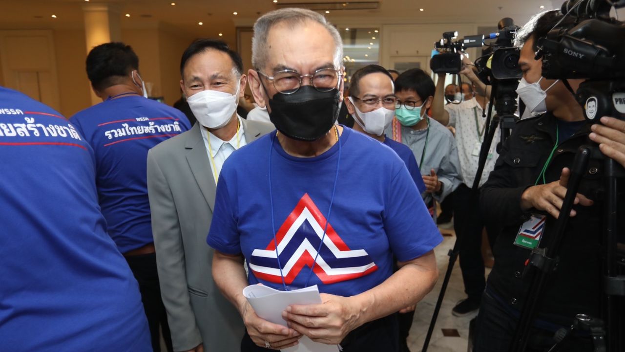 "ปองพล" ชี้ รทสช.เสนอแคนดิเดตนายกฯ ได้ 3 ชื่อ ชง “ประยุทธ์-พีระพันธุ์”