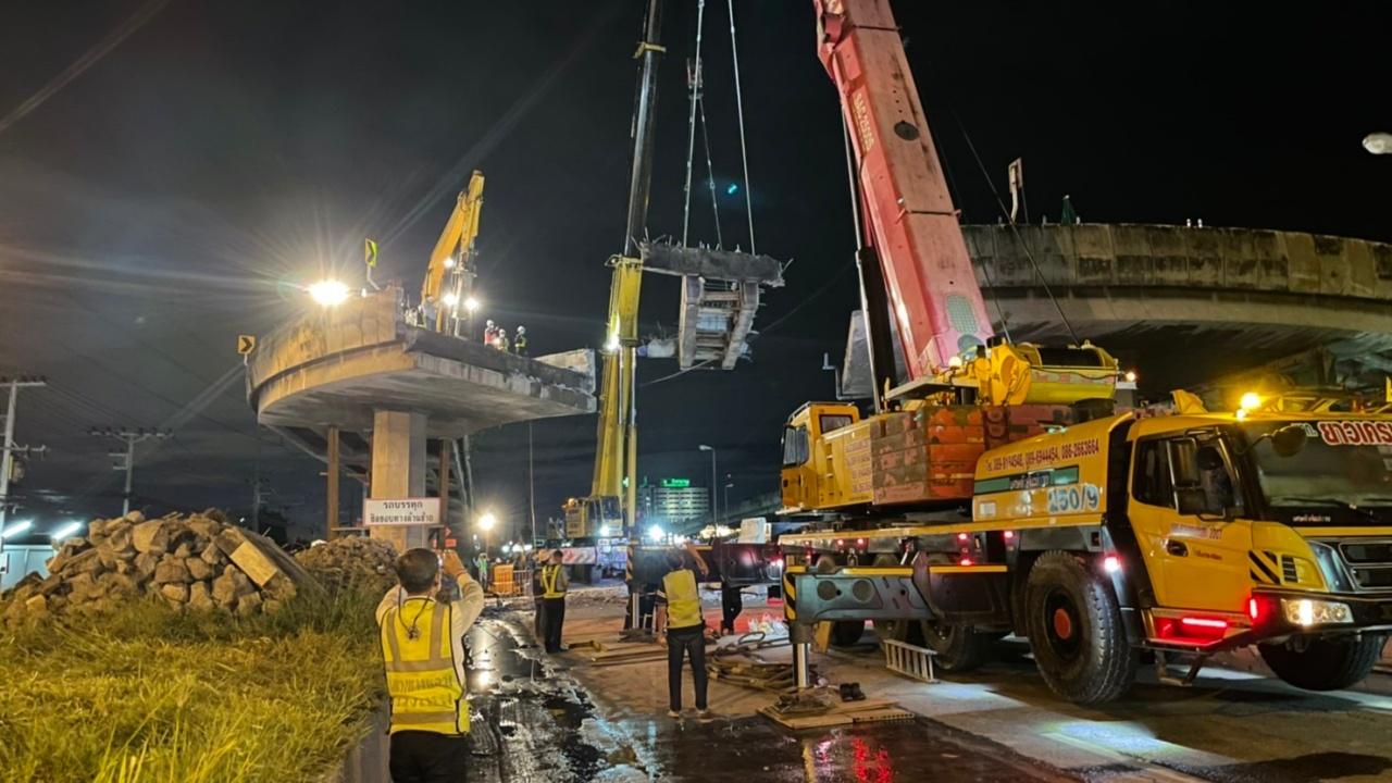 รื้อคานสะพานกลับรถพระราม 2 เรียบร้อย เตรียมเปิดการจราจร 9 โมงวันนี้
