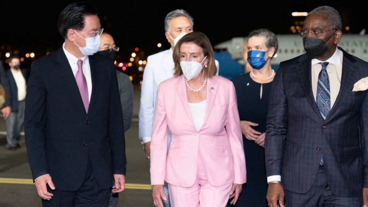 จีนเรียกพบเอกอัครราชทูตสหรัฐฯ ยื่นประท้วงกรณีเพโลซีเยือนไต้หวัน