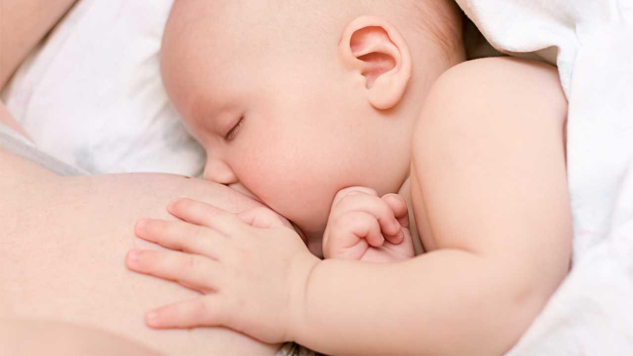 แม่ติดเชื้อ "โควิด-19" สามารถให้นมลูกได้ แต่ต้องเคร่งครัดในการปฏิบัติตัว