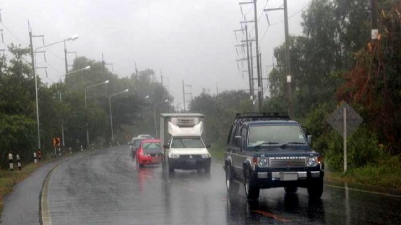 สภาพอากาศวันนี้ ฝนฟ้าคะนองทุกภาค 12 จว.อีสาน ระวังตกหนัก-น้ำท่วม