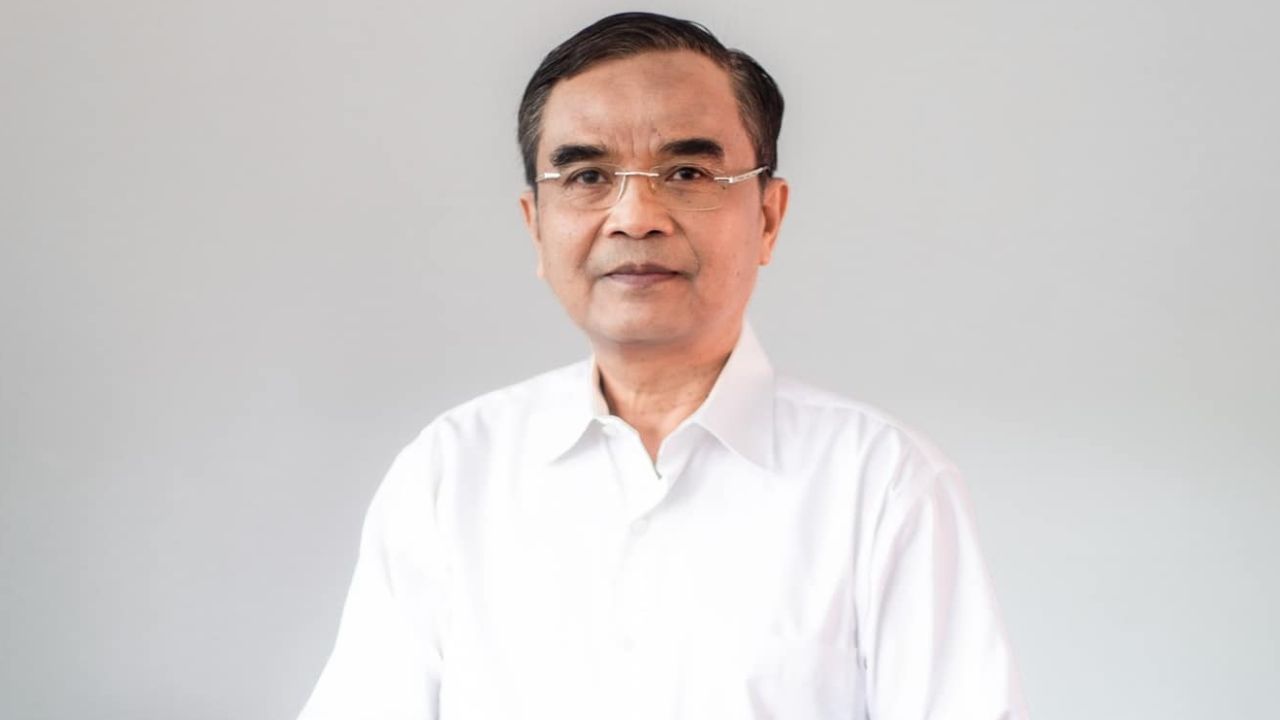"นิพิฏฐ์" โพสต์ฯ "ปฏิวัติกันเถอะ" การเมืองไม่ใช่เรื่องของคนรวยอีกต่อไป