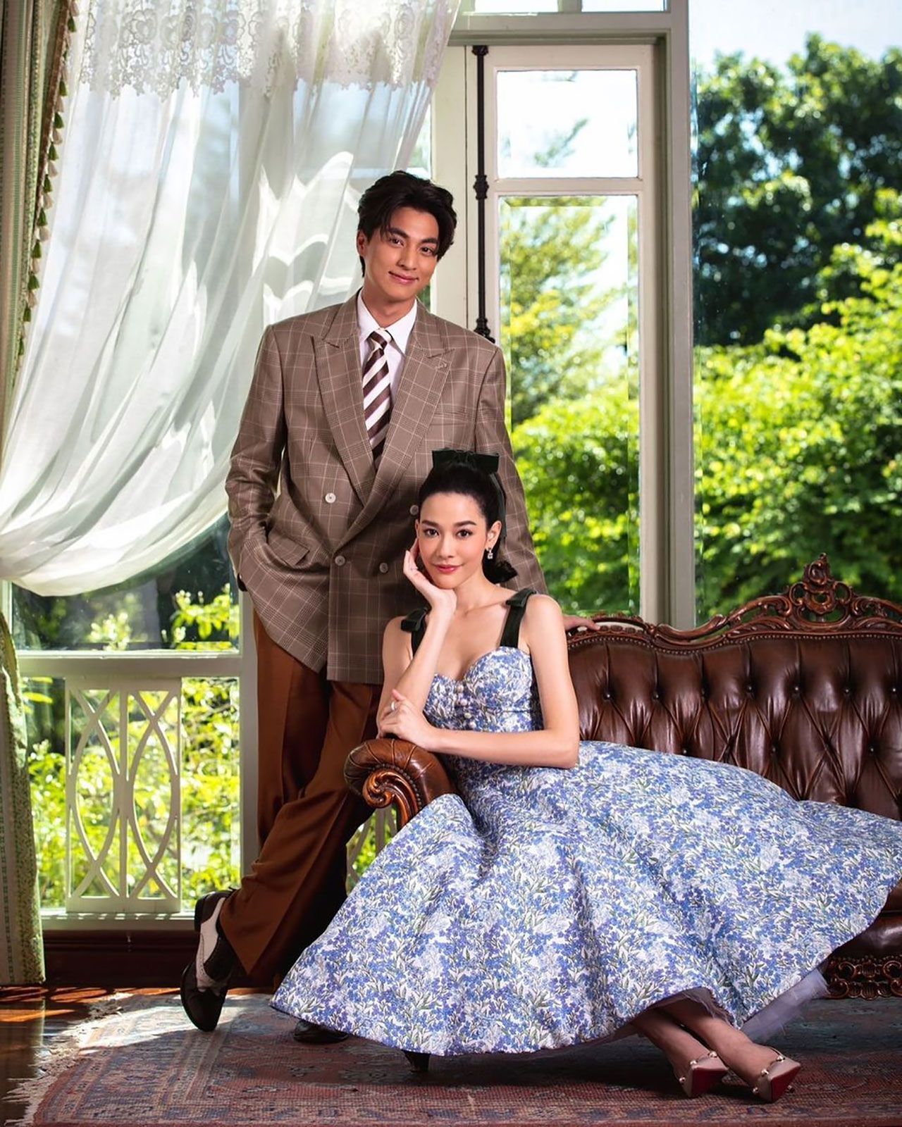 ภูธเนศ - ลออจันทร์ รับบทโดย กลัฟ คณาวุฒิ และ จีน่า ญีนา