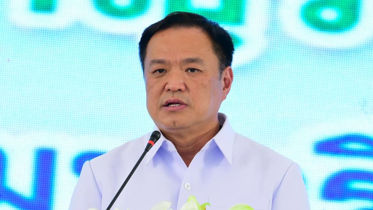 อนุทิน ชาญวีรกูล