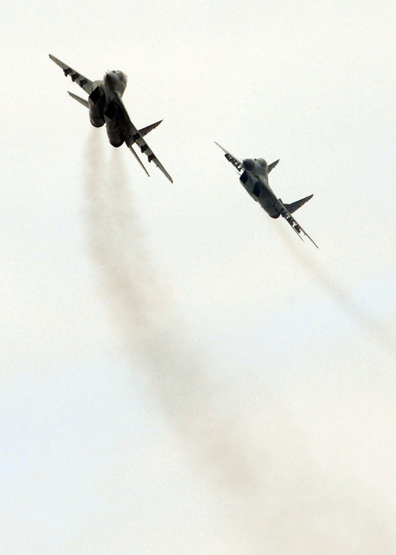 *** หมายเหตุ รูปที่ใช้ประกอบเป็นภาพเครื่องบินรบ MIG-29 ของกองทัพรัสเซีย ไม่เกี่ยวข้องกับเหตุการณ์รุกล้ำน่านฟ้าไทย ***