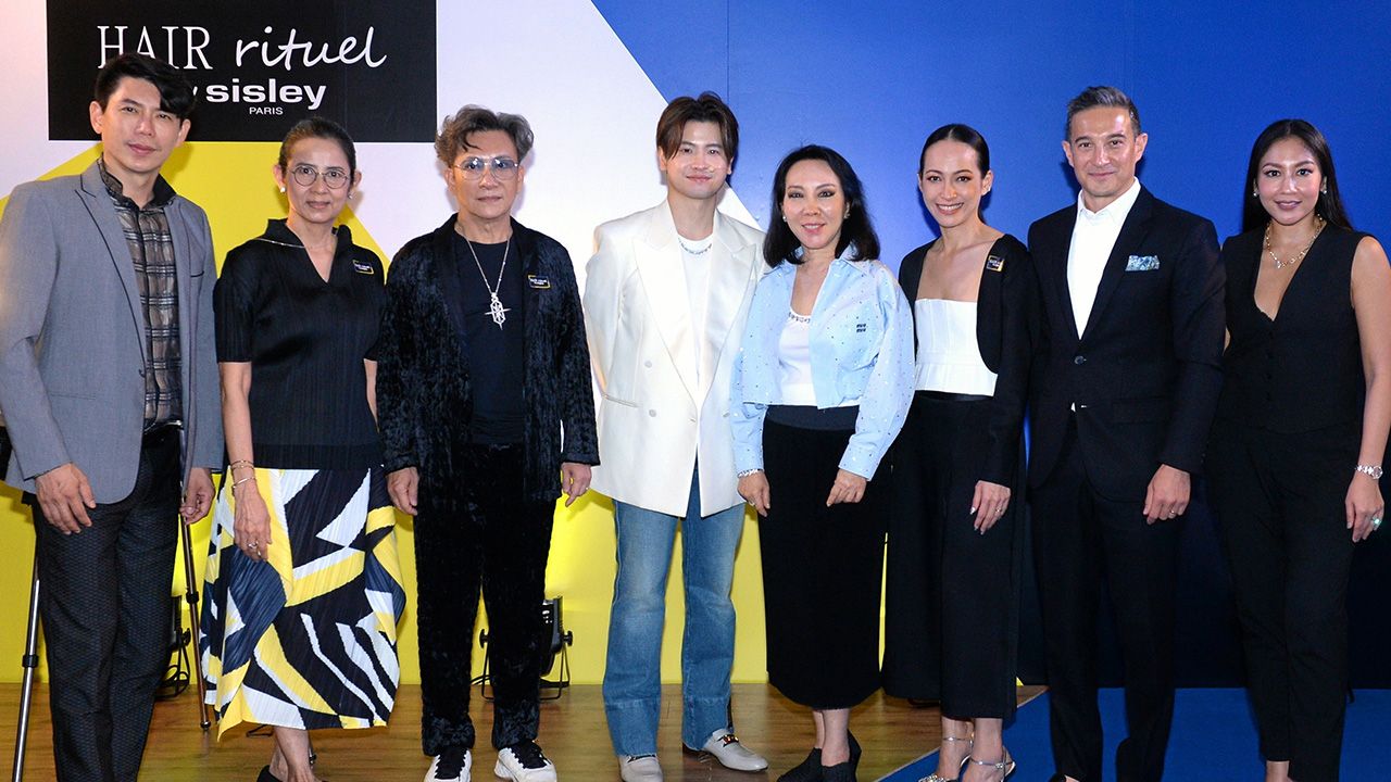 ใช้ดีจริง รุจิตร สุธนะเสรีพร จัดงาน “HAIR RITUEL BY SISLEY” เพื่อแนะนำคอลเลกชันผลิตภัณฑ์ ใหม่ ดูแลเส้นผมและหนังศีรษะ พร้อมฉลอง 181 รางวัลจากนิตยสารชั้นนำ โดยมี ดร.สมศักดิ์ ชลาชล และ วสวัตติ์ วัฒนาศิริสมบัติ มาร่วมงานด้วย ที่โรงแรมแมนดาริน โอเรียนเต็ล วันก่อน.